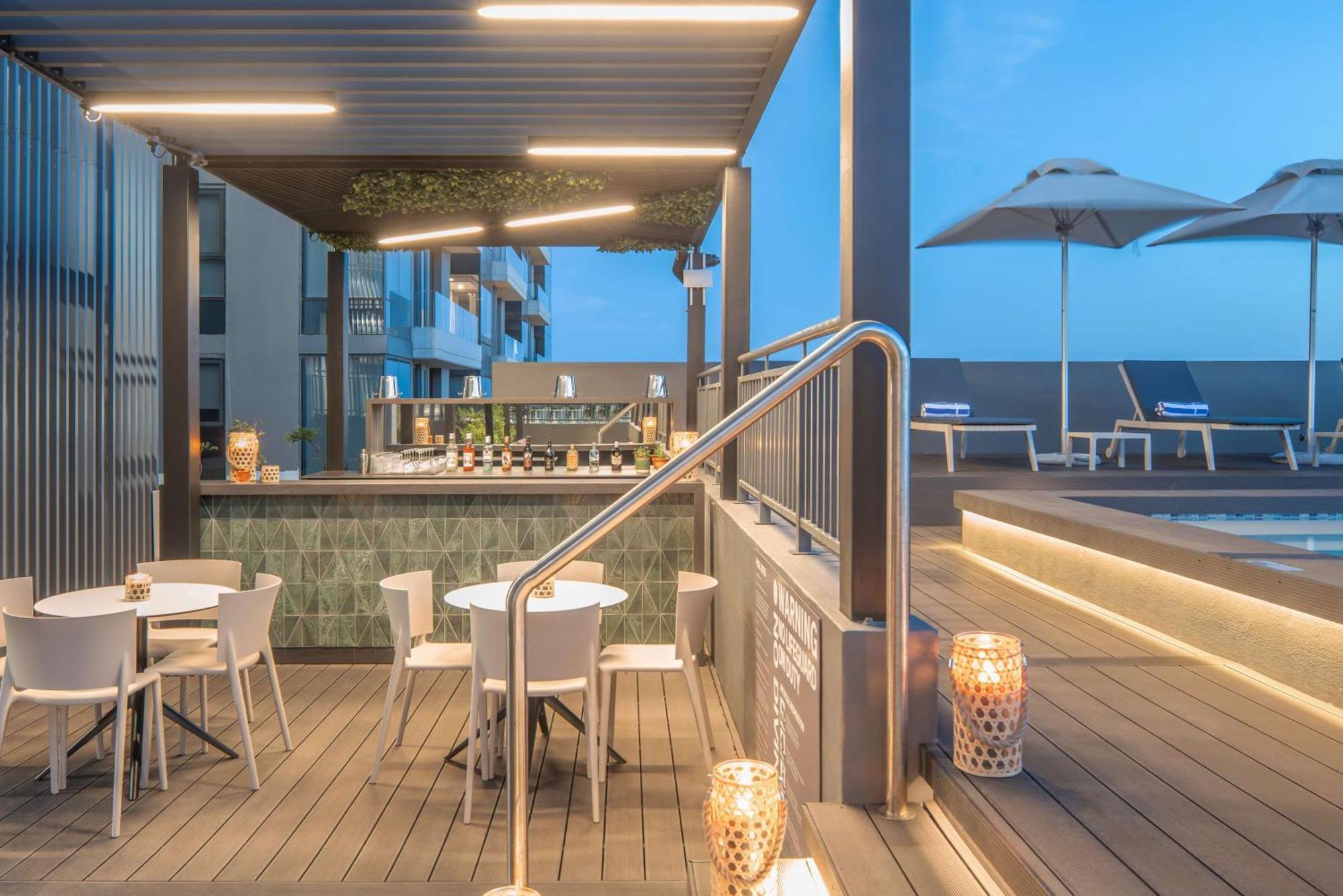 Hilton Garden Inn Umhlanga Arch Durban Bagian luar foto