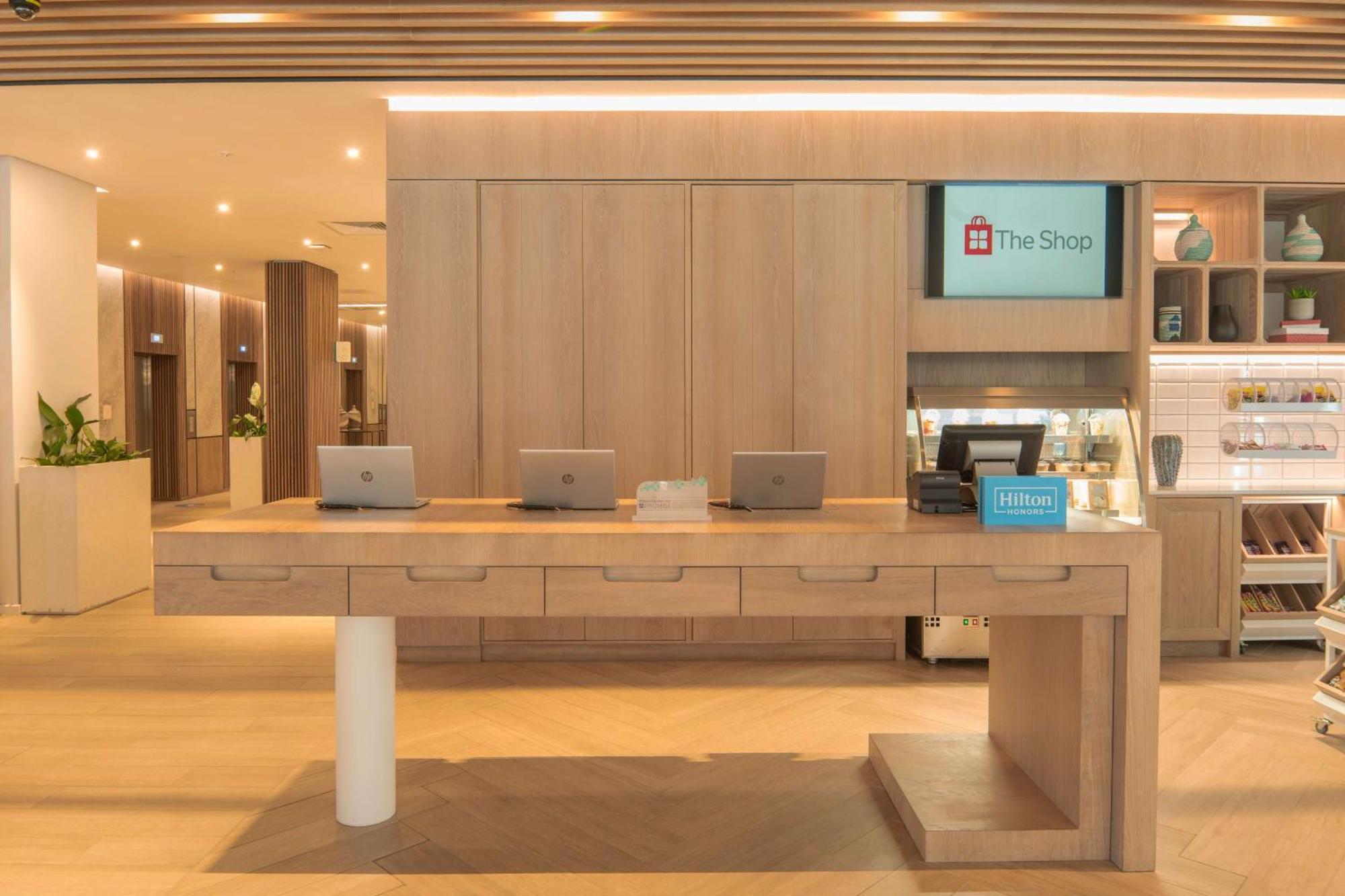 Hilton Garden Inn Umhlanga Arch Durban Bagian luar foto